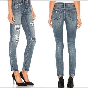 BLANKNYC THE READE brand new jeans distressed